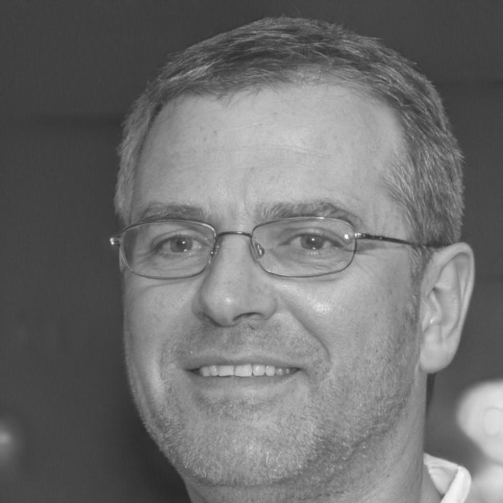 Thomas Rousseau, spécialiste en analyse comparative