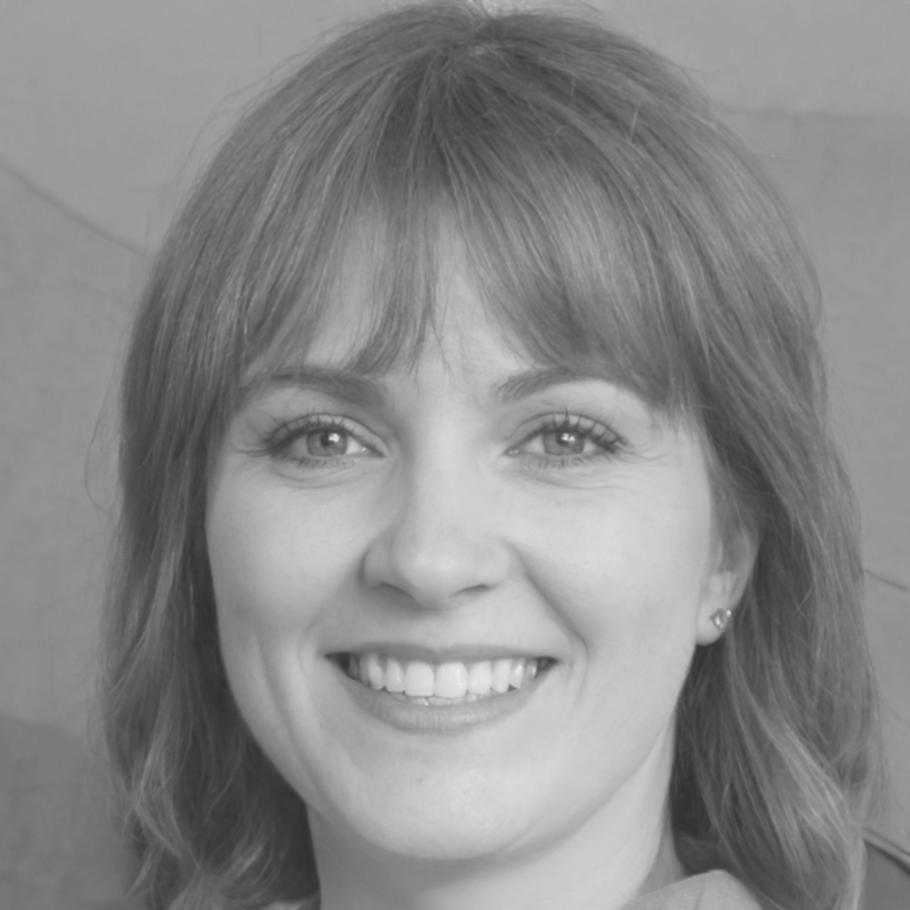 Sophie Martin, spécialiste en évaluation d'entreprises